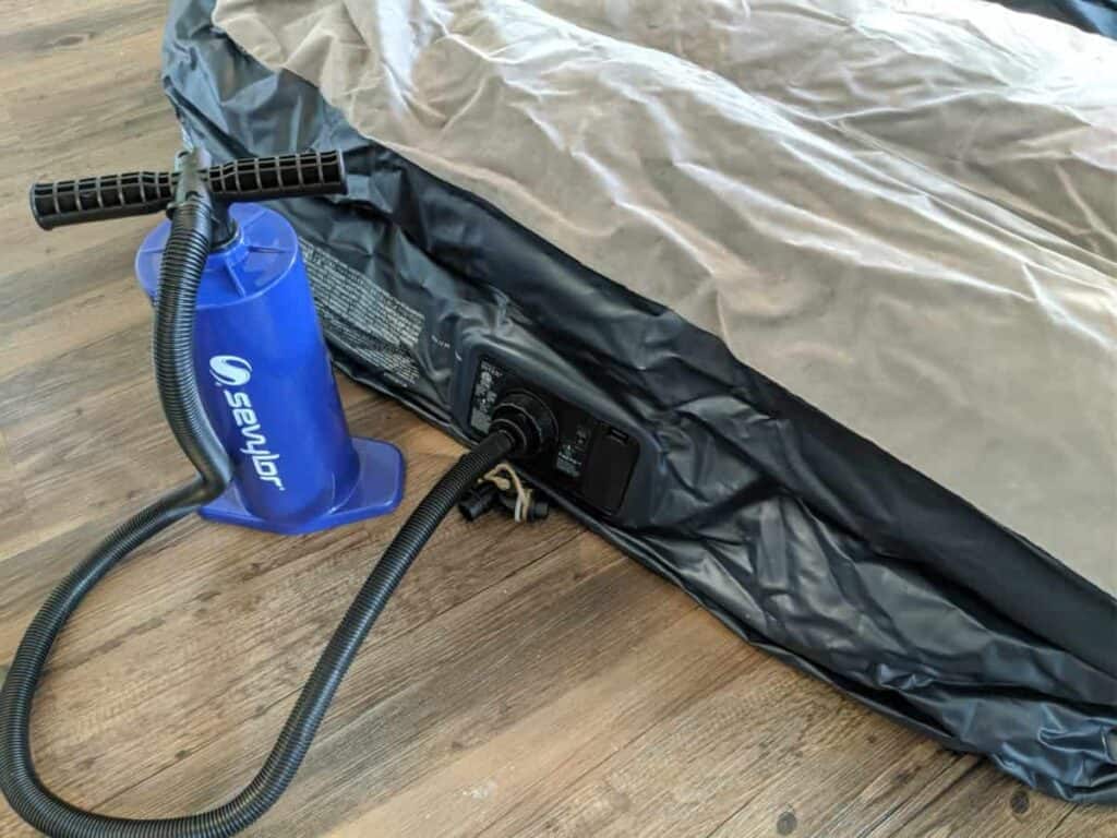 How to use a hand pump for an air mattress