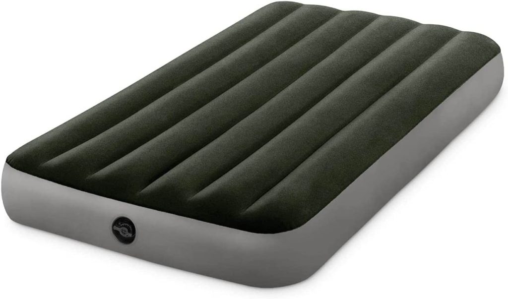 Mattress with a valve